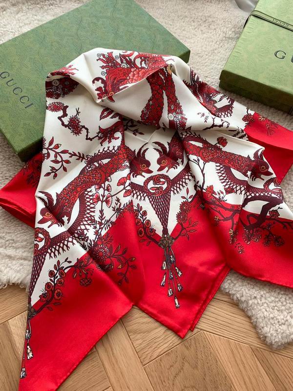 Gucci silk scarf 90X90cm E15 (8)